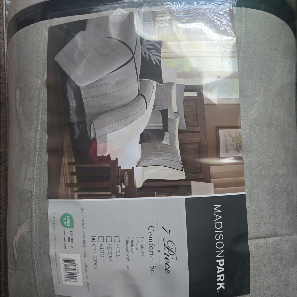 Madison Park Gray and White Comforter Set
